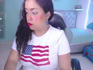 cristal-horny19