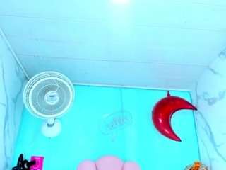 cristal-horny19