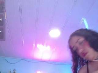 cristal-horny19