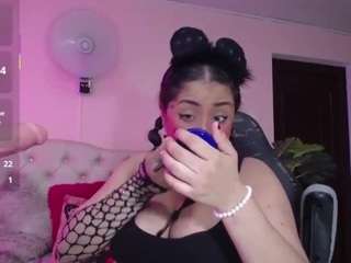 cristal-horny19