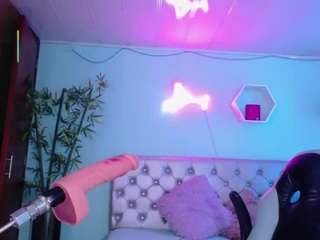 cristal-horny19