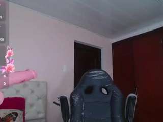 cristal-horny19