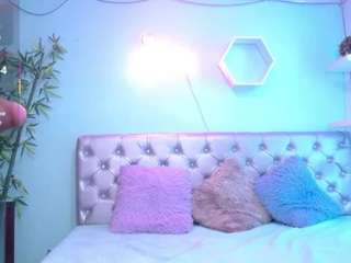 cristal-horny19