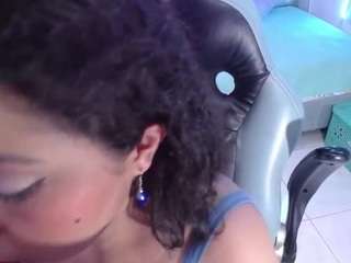 cristal-horny19