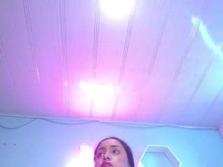 cristal-horny19
