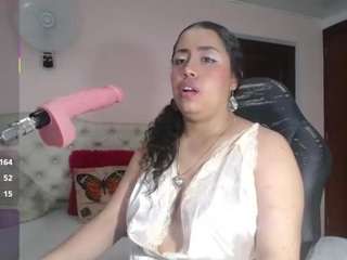 cristal-horny19