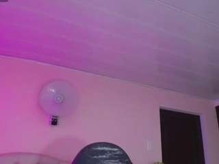 cristal-horny19
