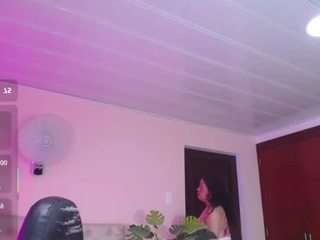 cristal-horny19