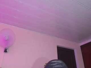 cristal-horny19