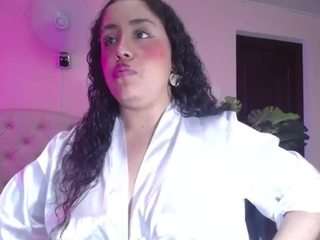 cristal-horny19