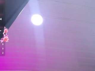 cristal-horny19