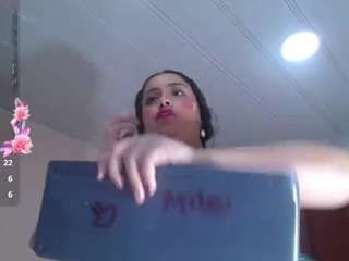 cristal-horny19