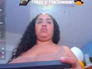 cristal-horny19
