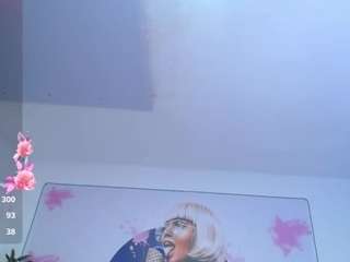 cristal-horny19