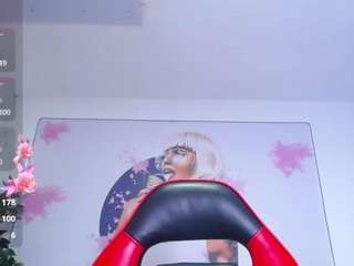 cristal-horny19 live cam preview