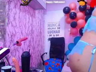 cristal-horny19