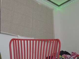 el1s-evans's CamSoda show and profile