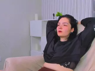 Luna-Moon13's Live Sex Cam Show