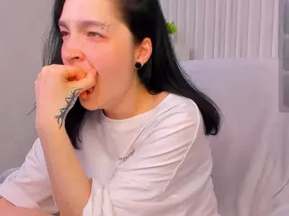 Luna-Moon13's Live Sex Cam Show