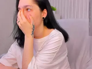 Luna-Moon13's Live Sex Cam Show