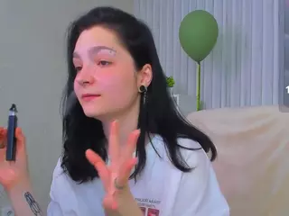 Luna-Moon13's Live Sex Cam Show