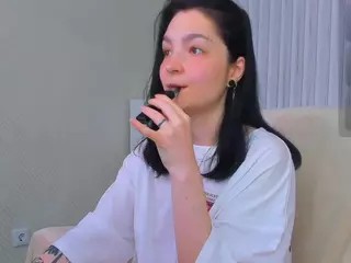 Luna-Moon13's Live Sex Cam Show