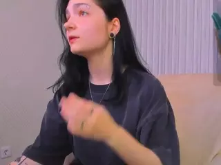 Luna-Moon13's Live Sex Cam Show