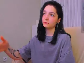 Luna-Moon13's Live Sex Cam Show