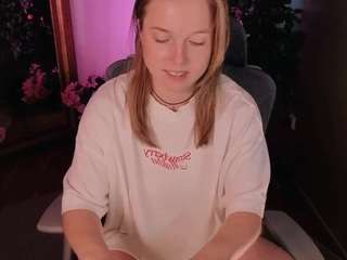 MARY-T live cam preview