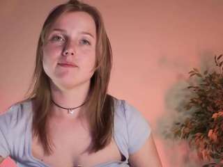 MARY-T live cam preview