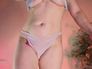 MARY-T live cam preview