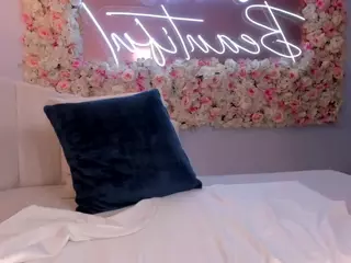 RebeccaHudson's Live Sex Cam Show