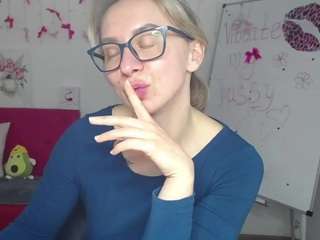 le modèle vasilisasii est en webcam porno dans un show sur le site camsoda, il possède les tags suivants: amateur,flashing,hazel eyes,lovense,no drinking,no smoking,skinny,toys,blonde hair,hd,small tits