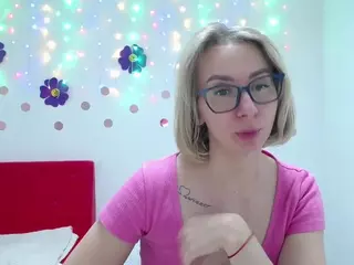 VasilisaSii's Live Sex Cam Show