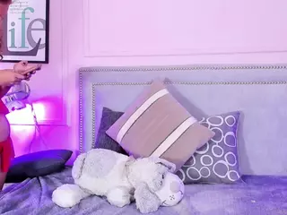 ameliia-hot's Live Sex Cam Show