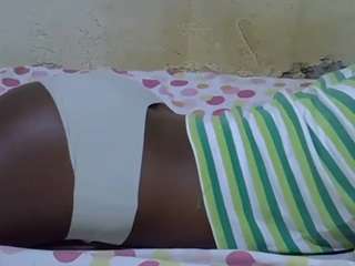 Image 1 of ashley-ella, female webcam model,  years old, on live webcam