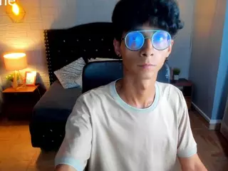 Nickosaa's Live Sex Cam Show