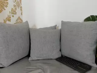 sophia-paris's Live Sex Cam Show