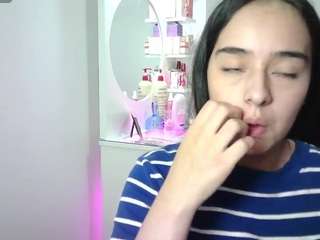 aineangeel live cam preview