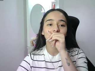 aineangeel live cam preview