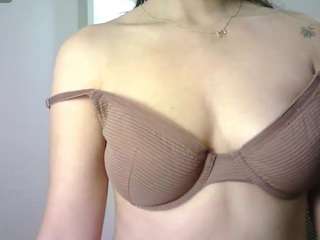 aineangeel live cam preview