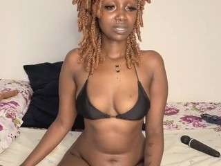 emmaisabella Live Webcam on CamSoda