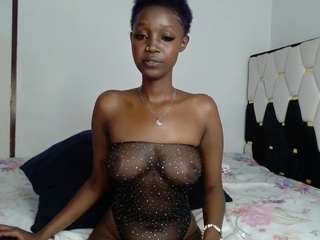 emmaisabella Live Webcam on CamSoda