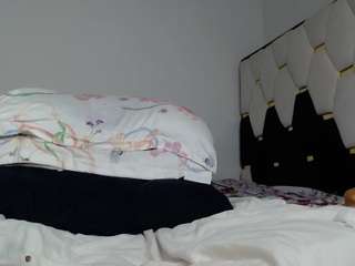 emmaisabella's CamSoda show and profile