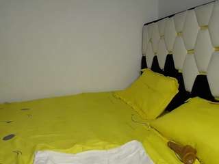 emmaisabella Live Webcam on CamSoda