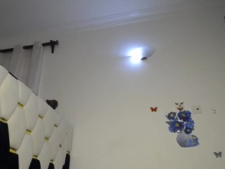 Live webcam model emmaisabella on Soda Cams