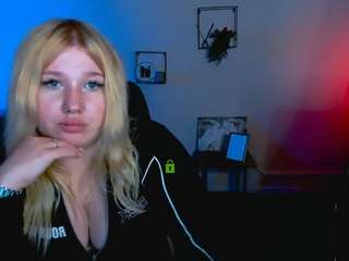 juli-kisss