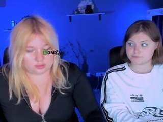 juli-kisss