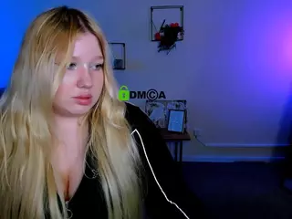 juli-kisss's Live Sex Cam Show