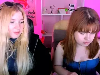 juli-kisss's Live Sex Cam Show